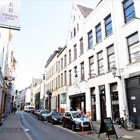 The Old Town Lodge In The Heart Of Antwerp Exterior photo