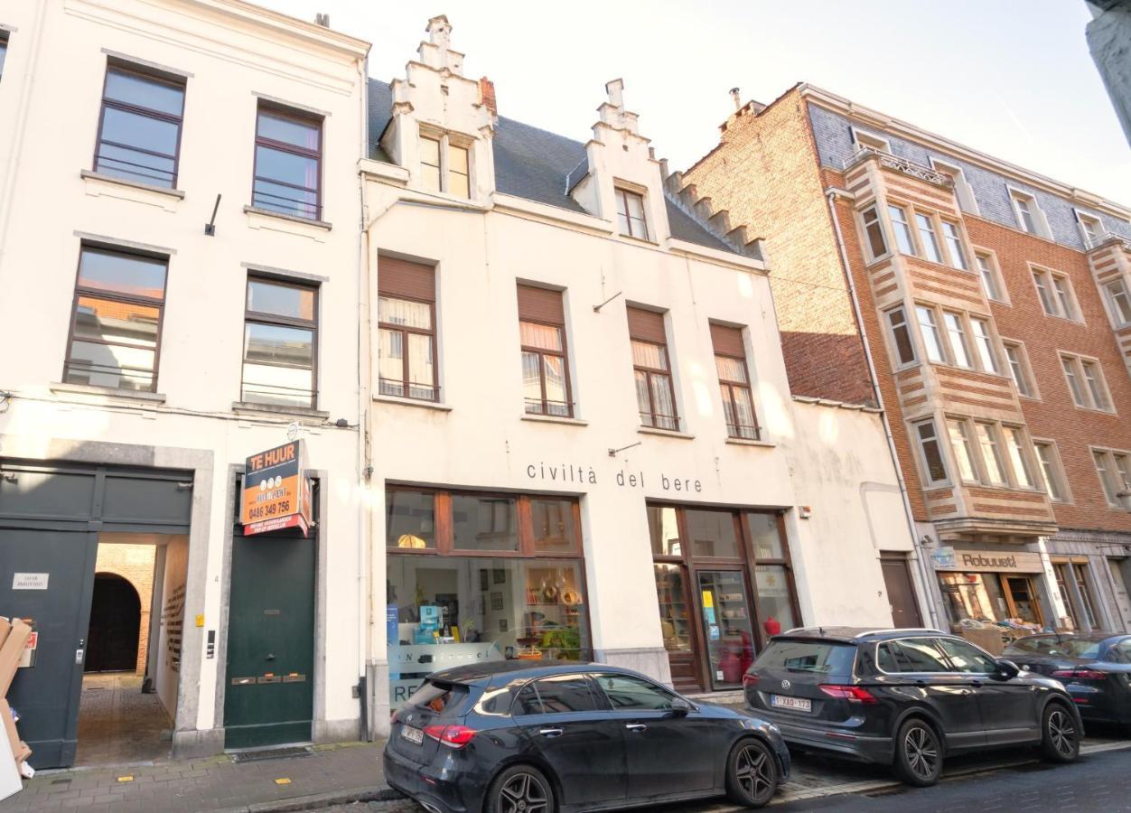 The Old Town Lodge In The Heart Of Antwerp Exterior photo